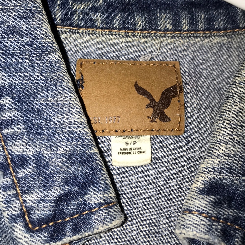 American Eagle Jean Vest! - Picture 2 of 4